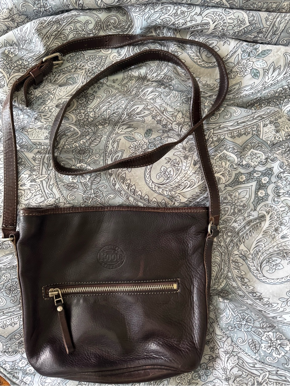 Roots Dark Brown Leather Messenger Crossbody Bag